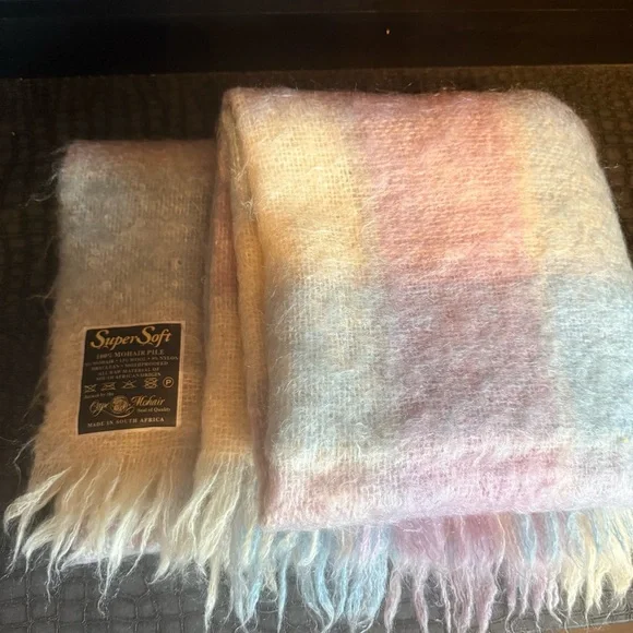 Super soft cape, blanket 100% Mohair Pile Mede in Souf Africa - Picture 10 of 11